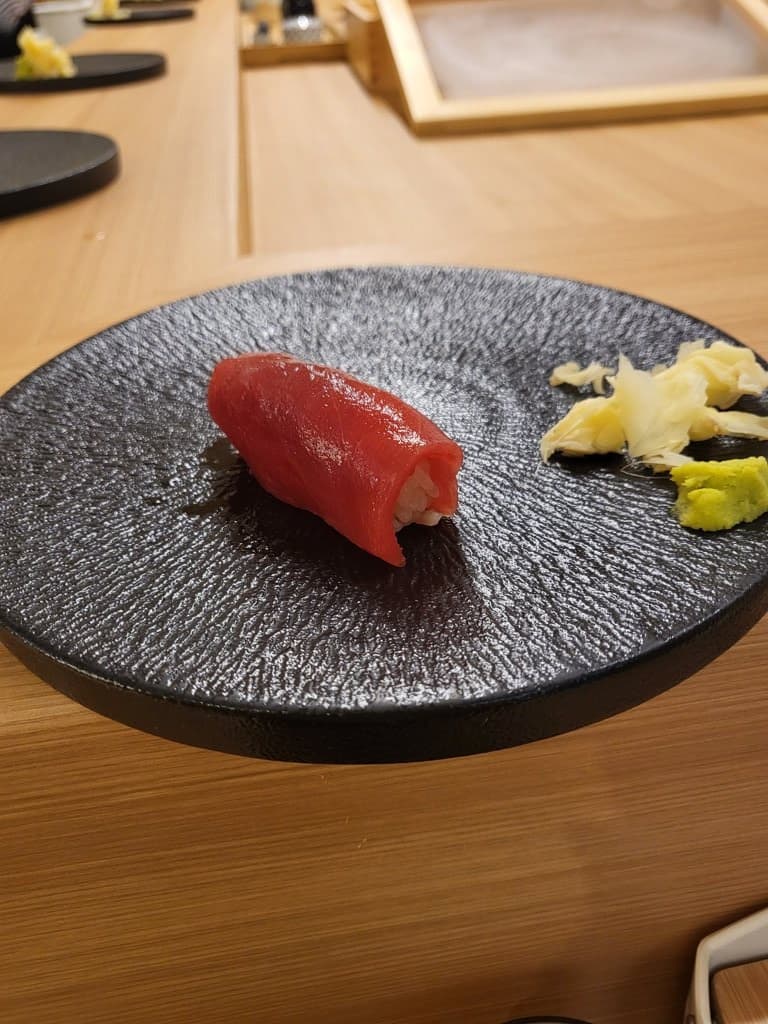 Tuna nigiri